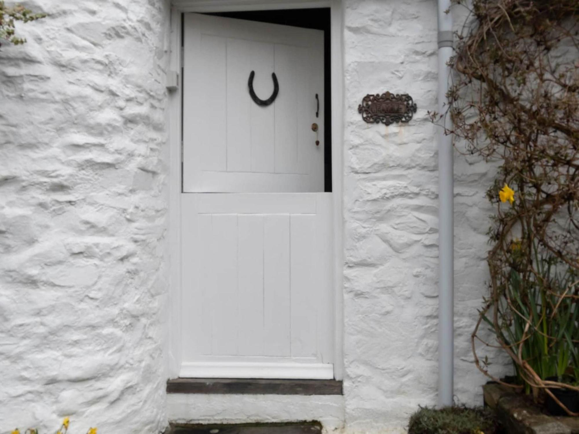 Secluded Holiday Home In Ceredigion With Garden Pennant  Kültér fotó
