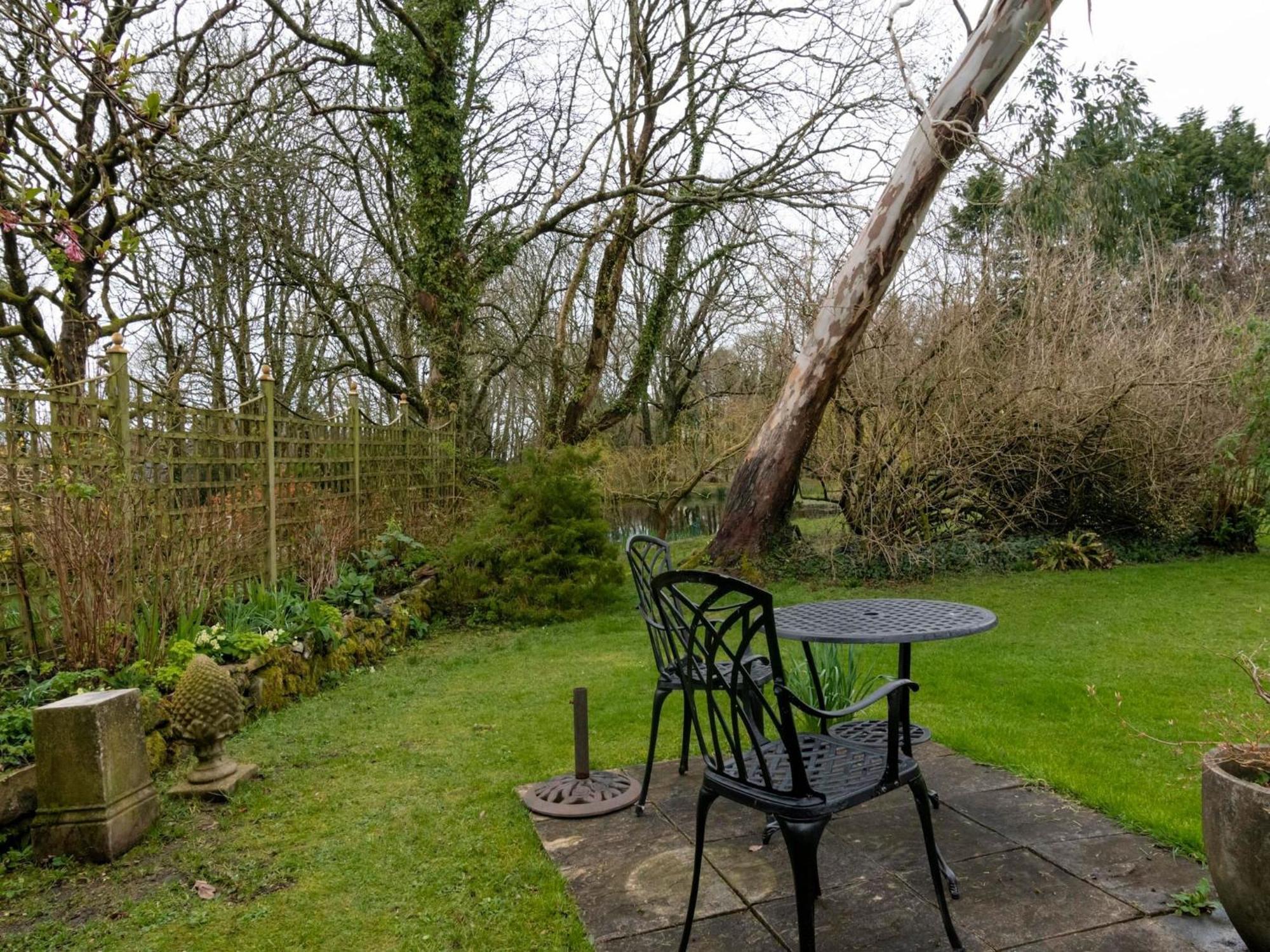 Secluded Holiday Home In Ceredigion With Garden Pennant  Kültér fotó