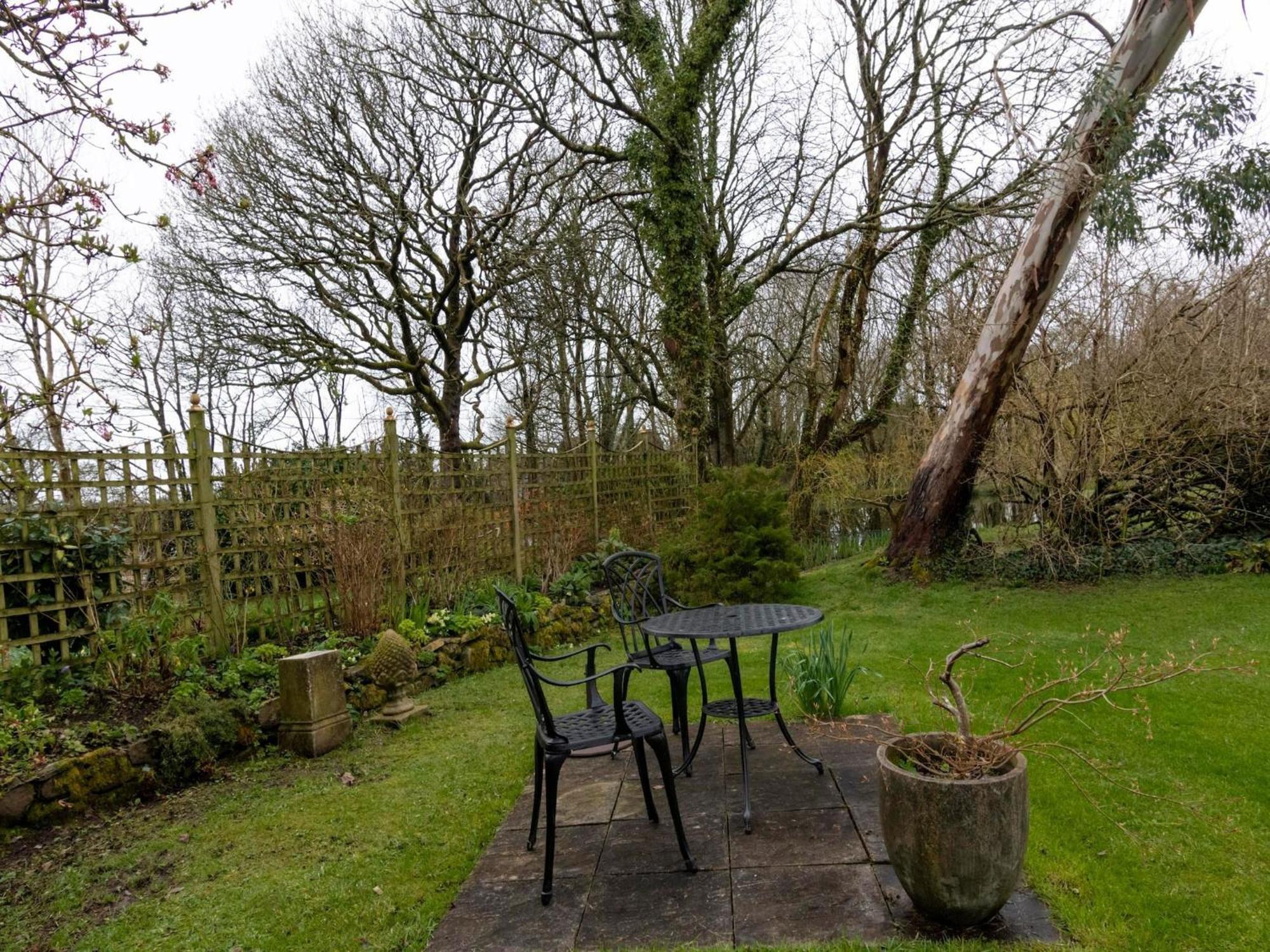 Secluded Holiday Home In Ceredigion With Garden Pennant  Kültér fotó